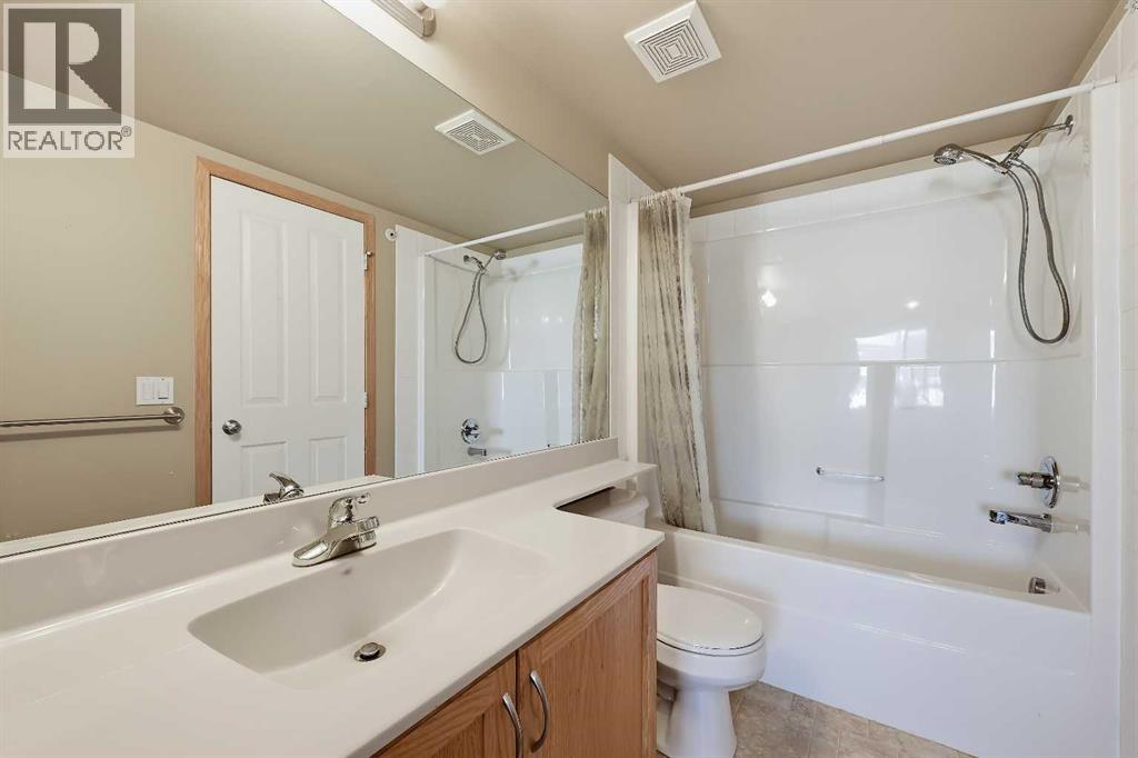 313, 380 Marina Drive, photo 18 of 32
