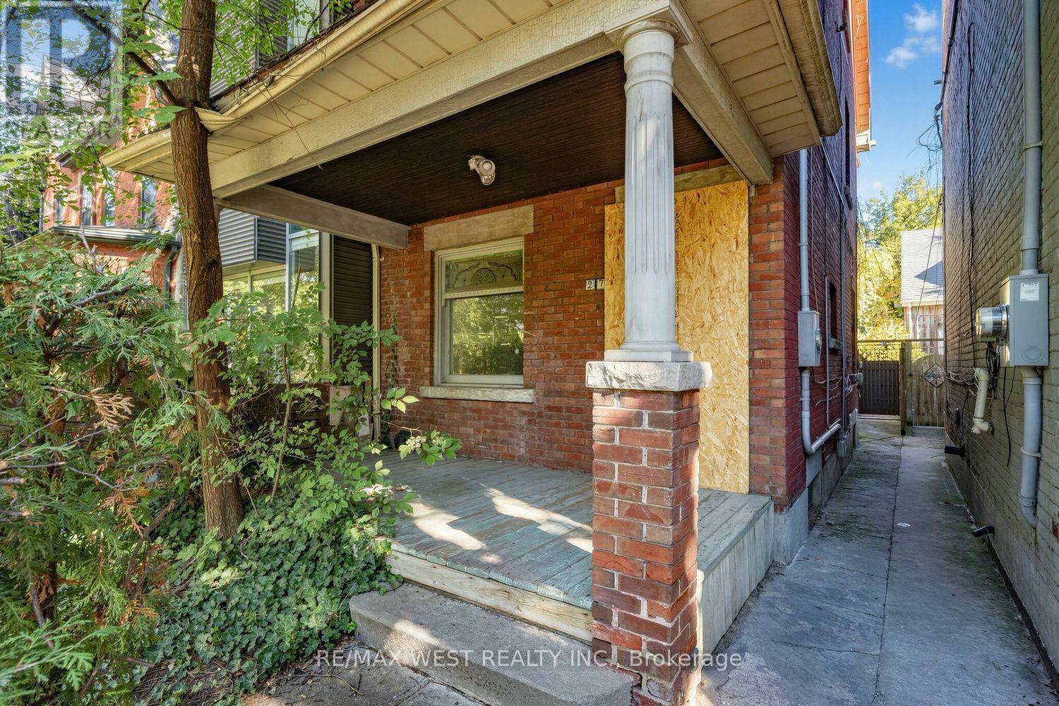279 Brunswick Avenue, Toronto, ON photo 3