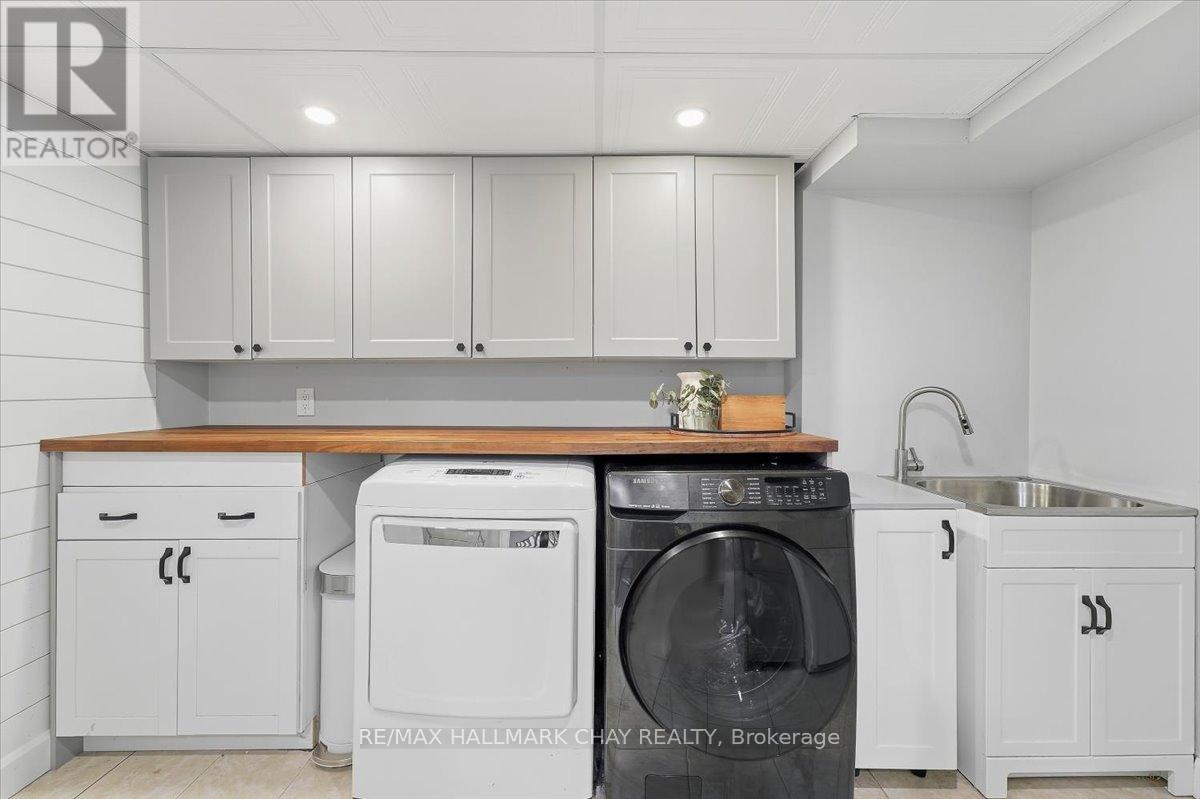 5 Draper Court, Whitby, ON photo 36