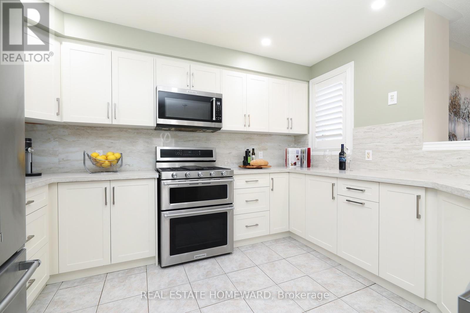 174 Tormina Boulevard, Whitby, ON photo 13