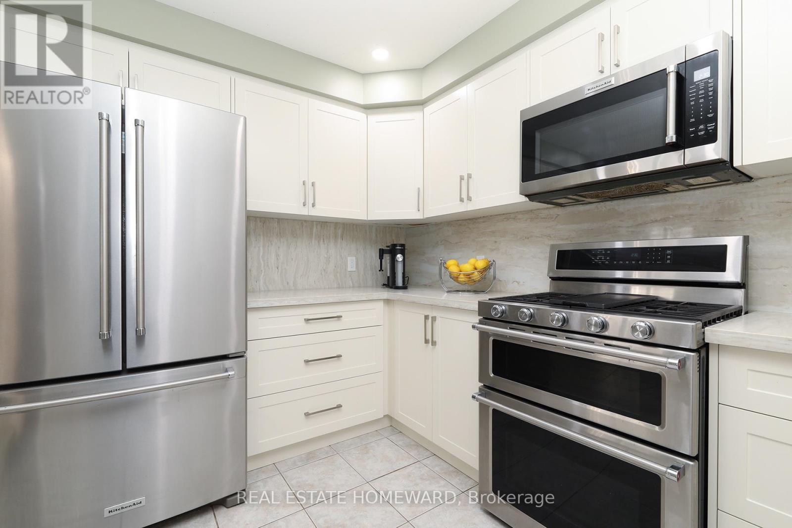 174 Tormina Boulevard, Whitby, ON photo 14
