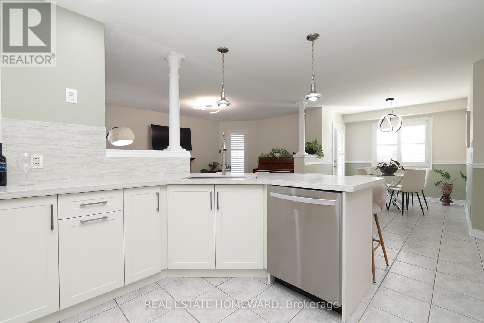 174 Tormina Boulevard, Whitby, ON photo 15