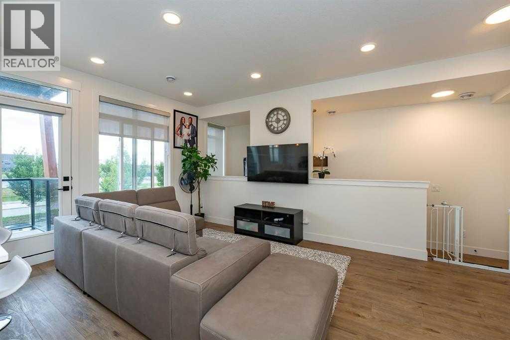 4673 Seton Drive SE, Calgary — photo 6