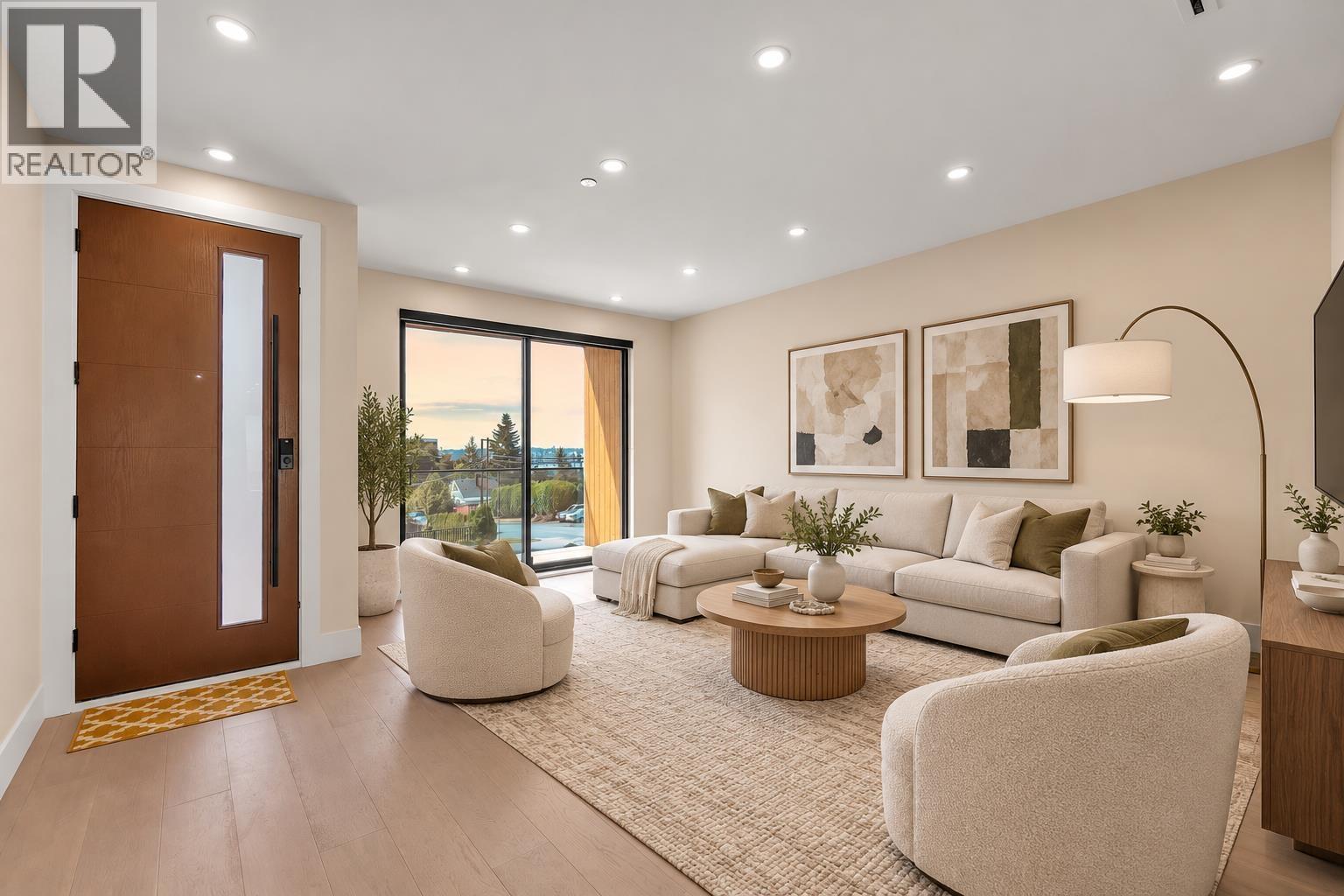 504 E 5TH STREET, North Vancouver - Image 1