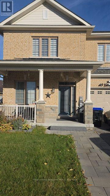 40 Gilroy Court, New Tecumseth photo 2
