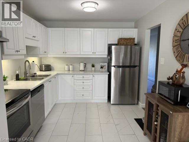 169 BISMARK Drive Unit# 16, Cambridge — photo 4