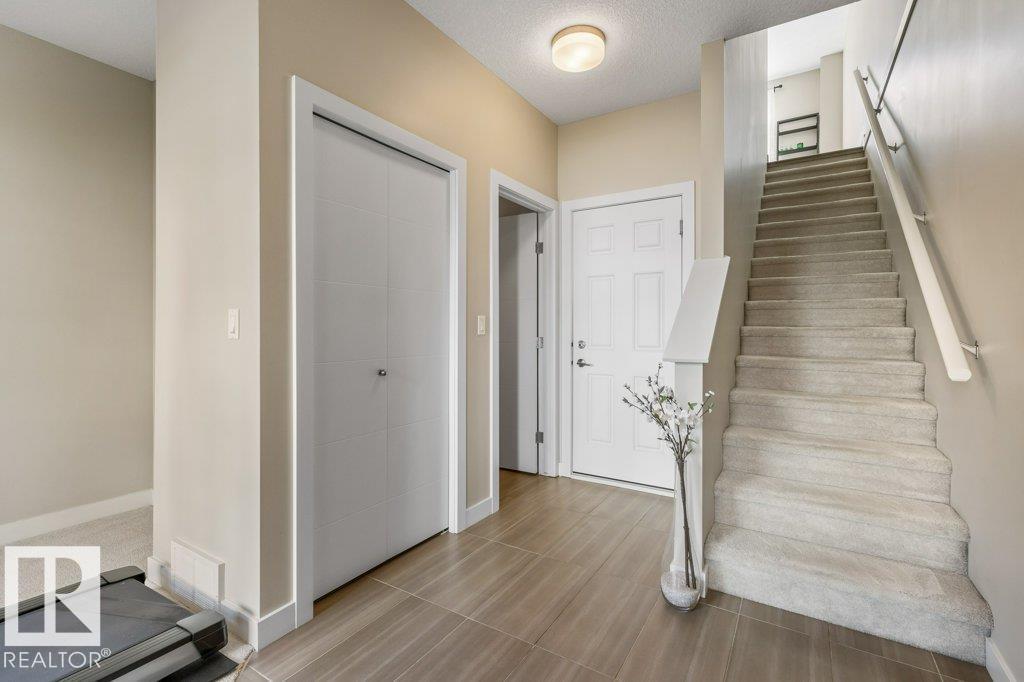 #122 2560 PEGASUS BV NW, Edmonton — photo 3