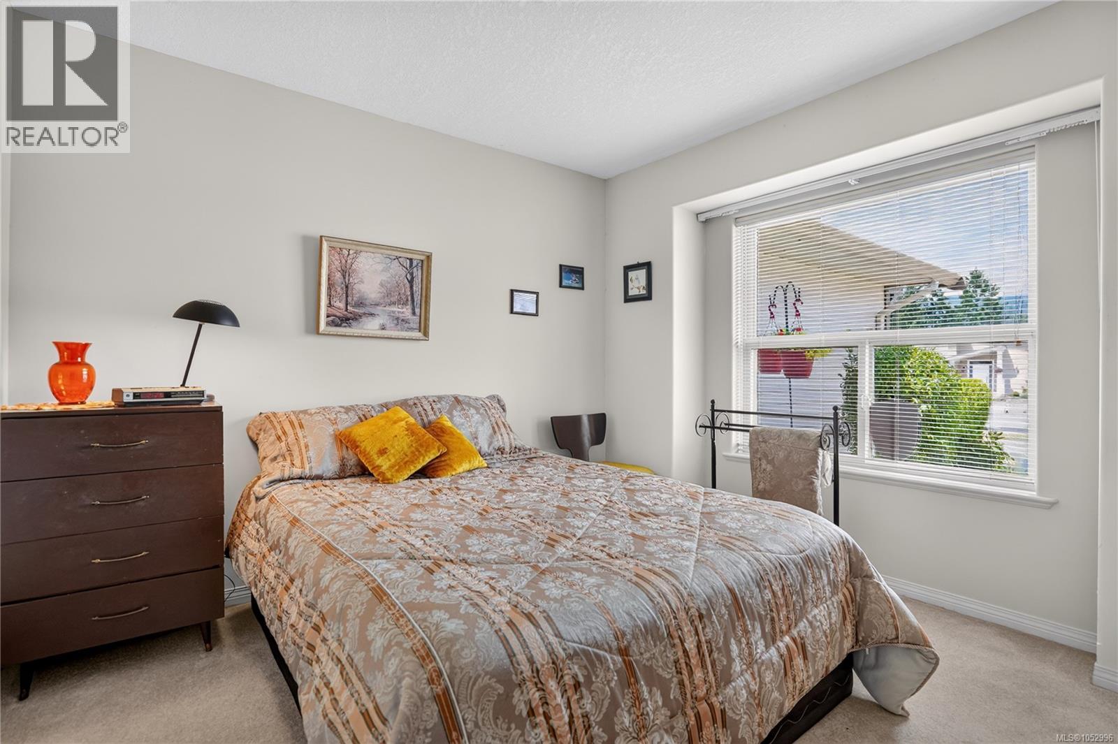 #9 5608 Strathcona St - 15