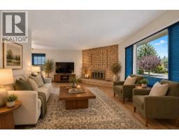 112 Queensland Place SE, Calgary — photo 7