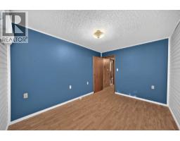 112 Queensland Place SE, Calgary — photo 32