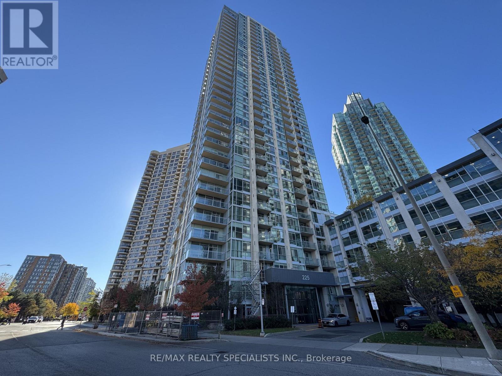2302 - 225 WEBB DRIVE, Mississauga (City Centre)