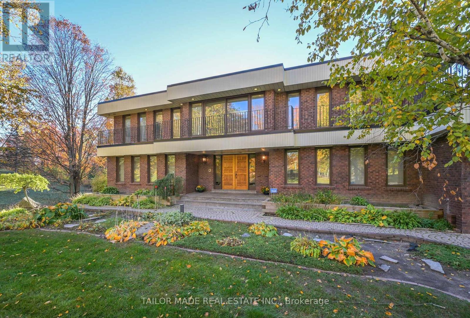 40 Walton Drive, Caledon, ON photo 4