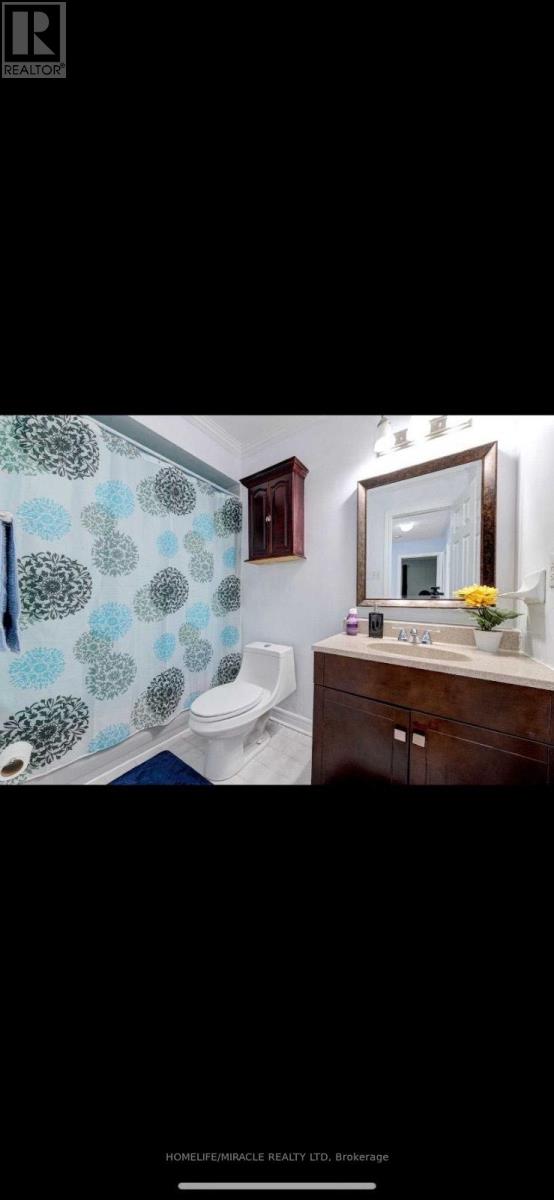 70 BLUE SPRUCE STREET, Brampton (Sandringham-Wellington) — photo 5