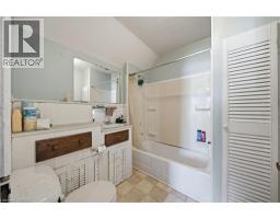 16 1/2 Terrace Hill Street, Brantford, ON N3R1E9 Photo 18