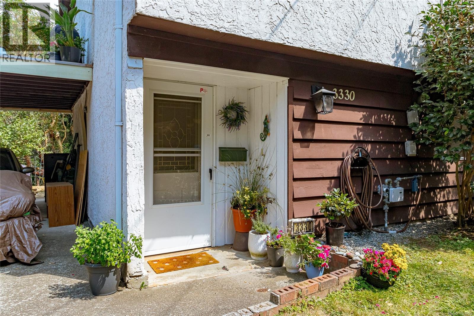  3330 Ravenwood Road, Colwood