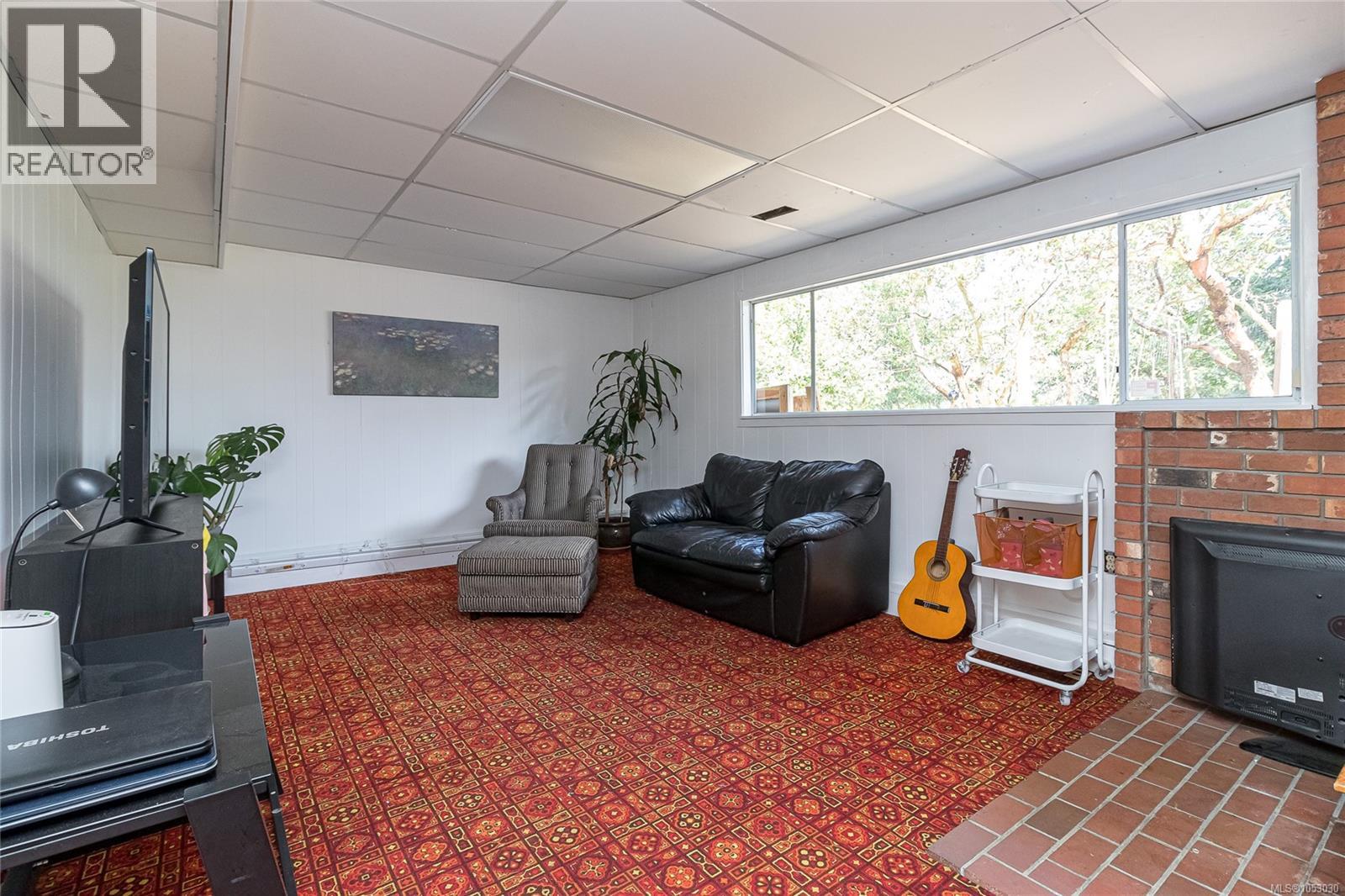  3330 Ravenwood Road, Colwood