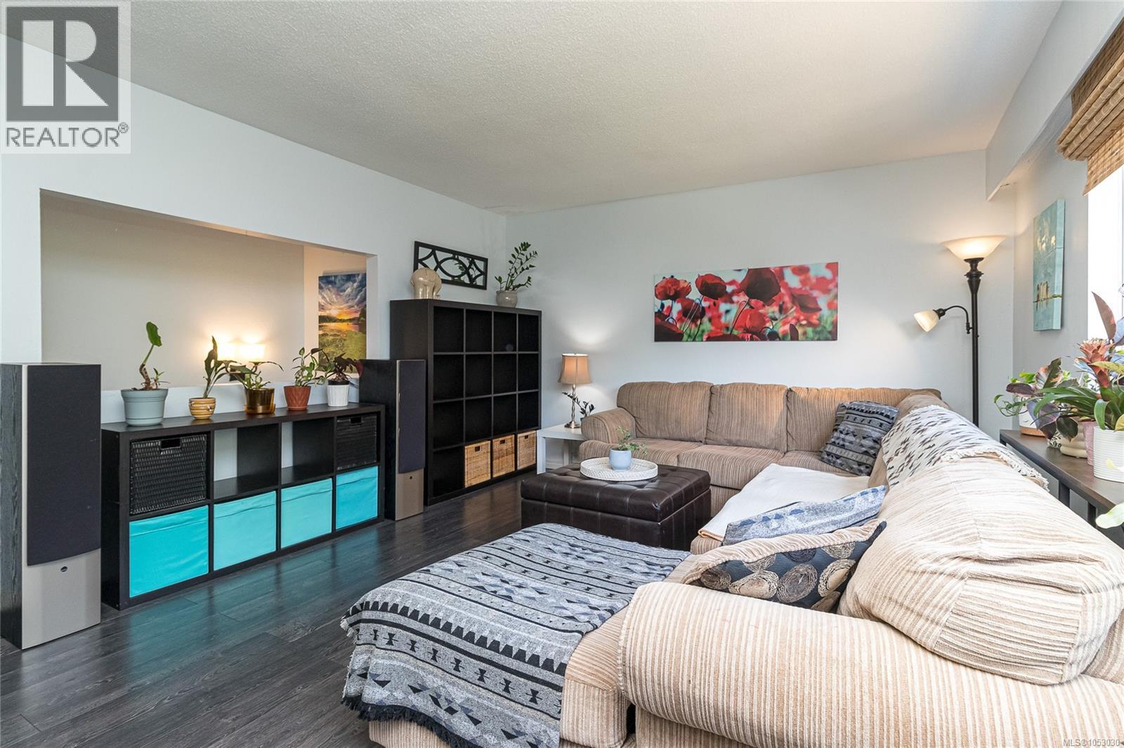  3330 Ravenwood Road, Colwood