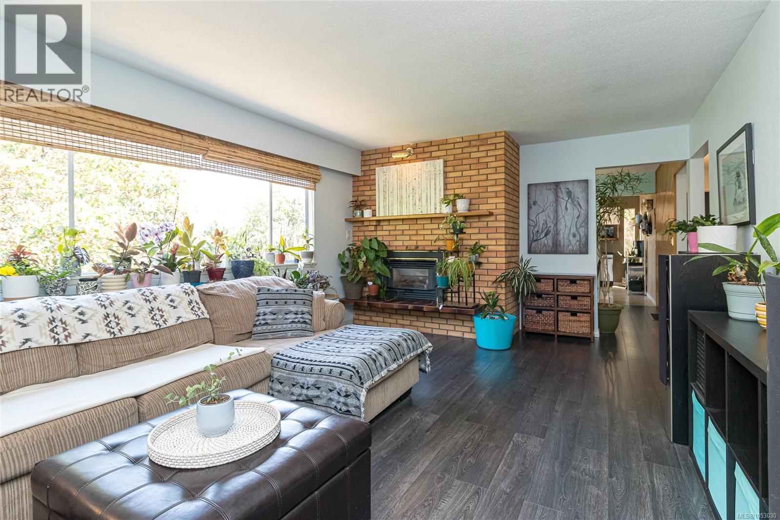  3330 Ravenwood Road, Colwood