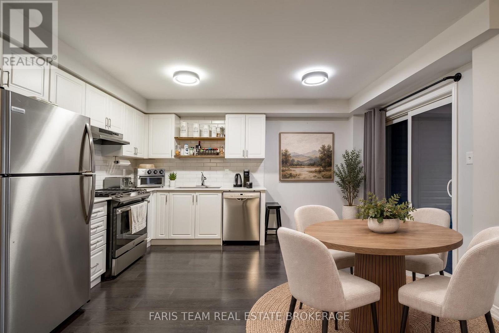 45 Marina Village Drive, Georgian Bay, ON photo 4