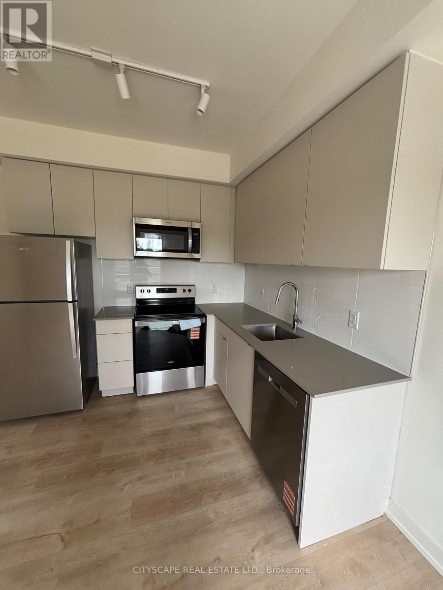 304A - 16 MELBOURNE AVENUE, St. Catharines (E. Chester) — photo 4