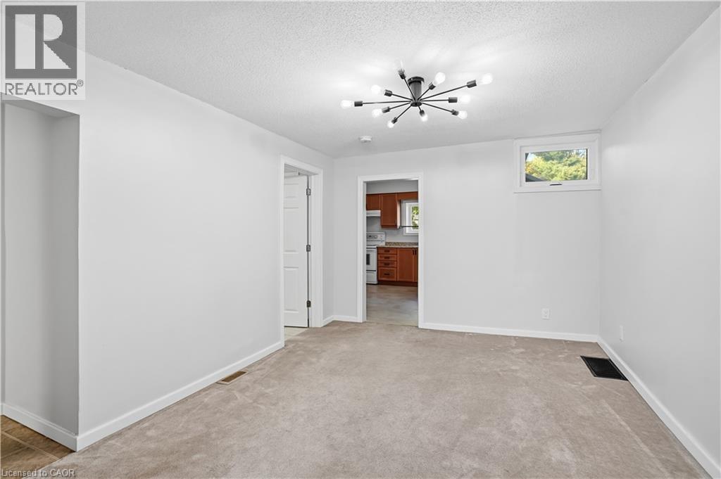 145 CAMPBELL Avenue, Hamilton — photo 8
