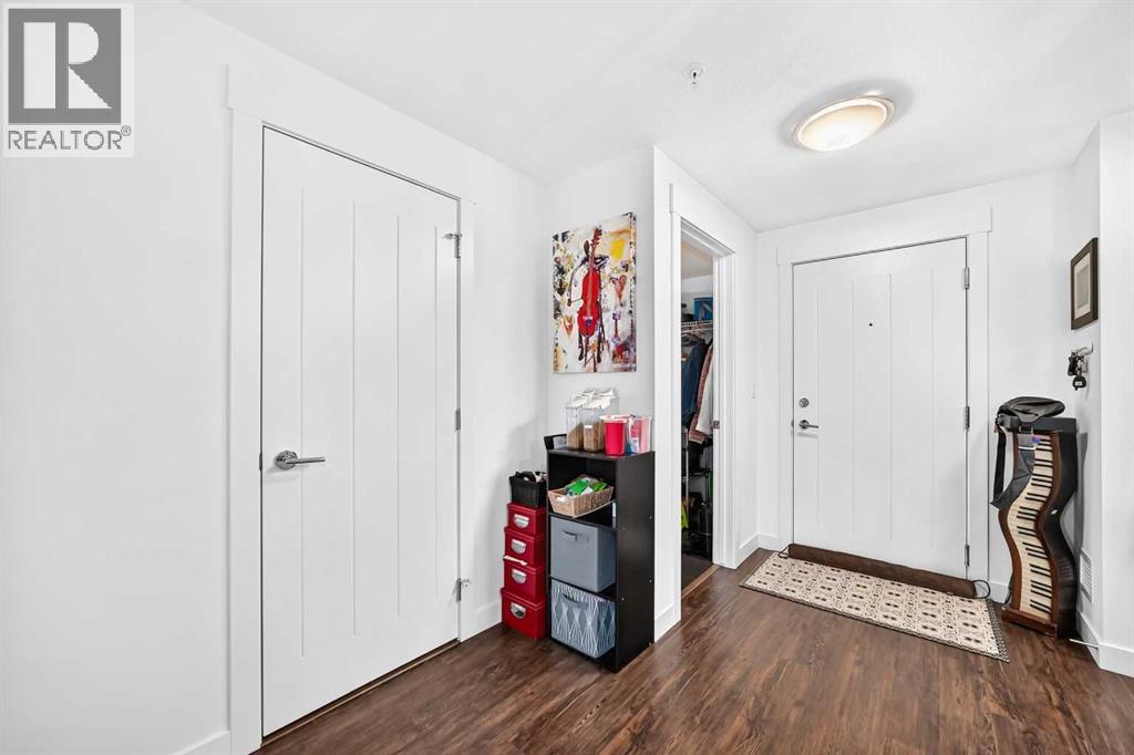216, 45 Aspenmont Heights SW, Calgary — photo 4