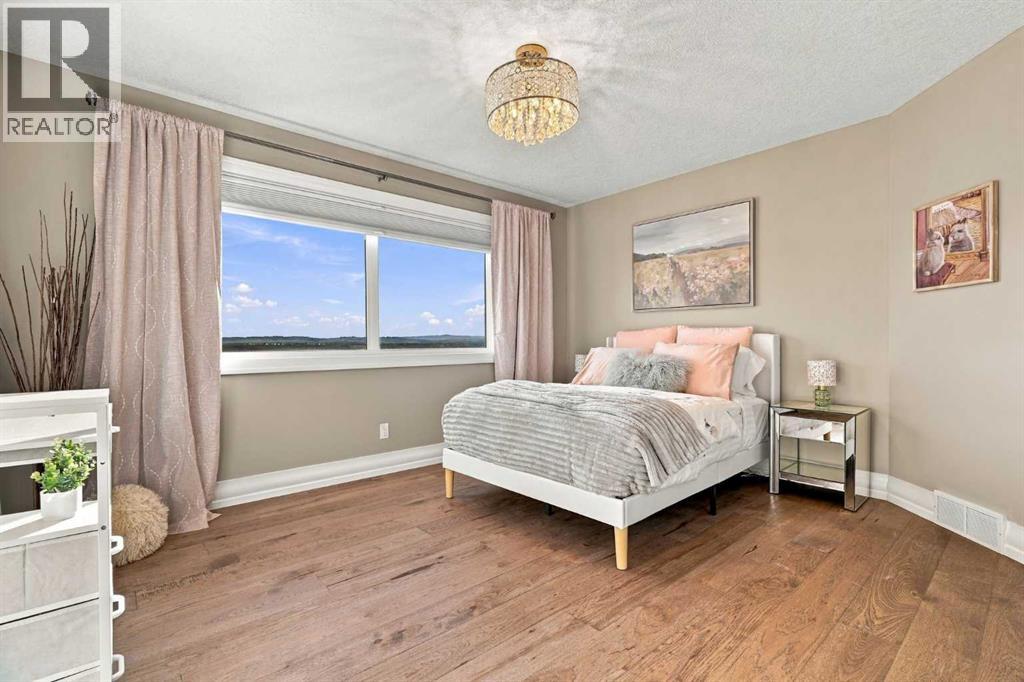 196 Cranleigh Terrace SE, Calgary — photo 31