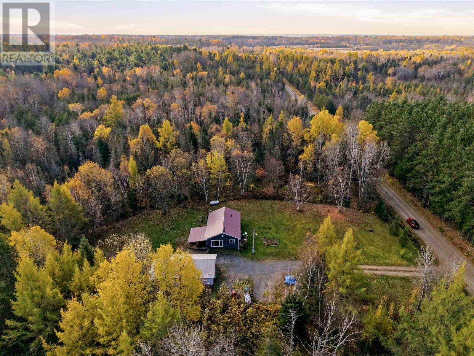 152 MacLean RD photo 3