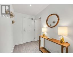5205 - 8 Wellesley Street W, Toronto, ON M4Y0J5 Photo 7