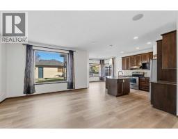 4pc Bathroom - 195 Elgin Rise Se, Calgary, AB T2Z4Z7 Photo 11