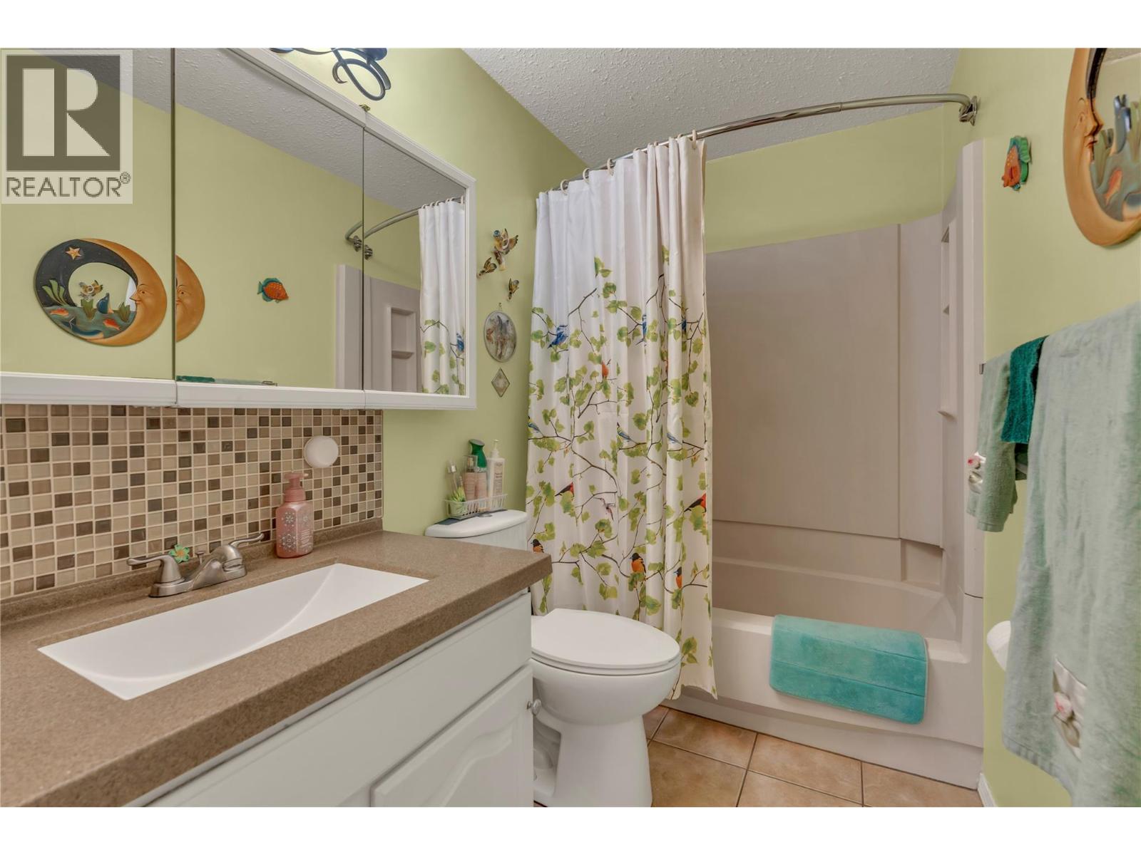 10907 Jubilee Road W Unit# 6, Summerland - Image 1