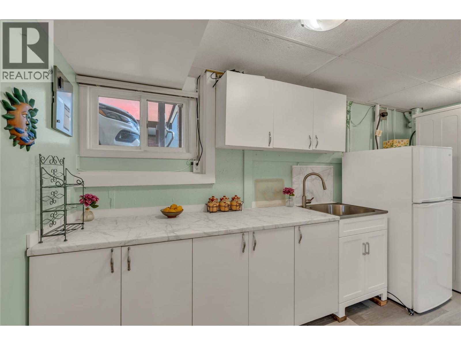 10907 Jubilee Road W Unit# 6, Summerland - Image 1