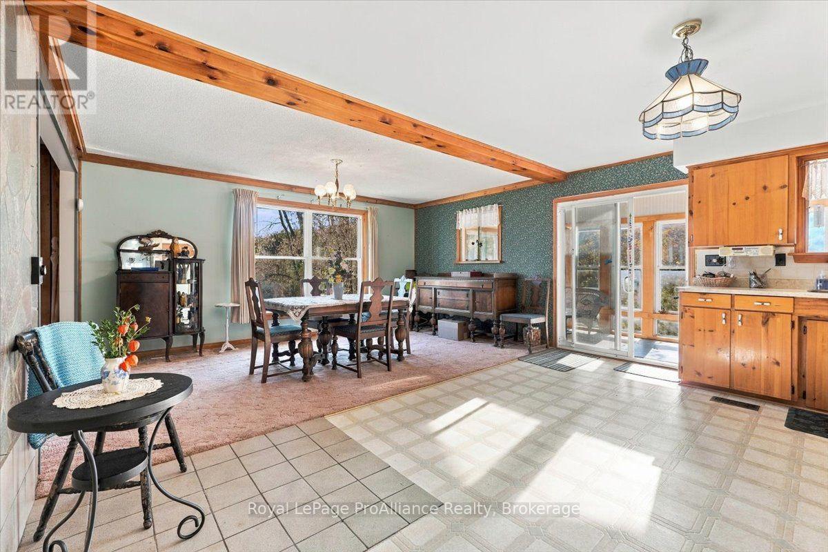 2096 Hollowview Road, Centre Hastings, ON photo 10