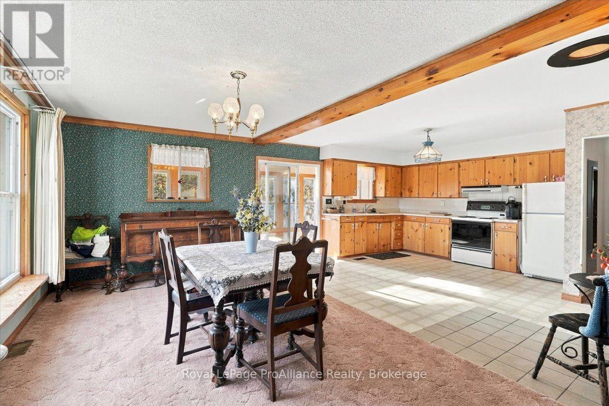 2096 Hollowview Road, Centre Hastings, ON photo 12