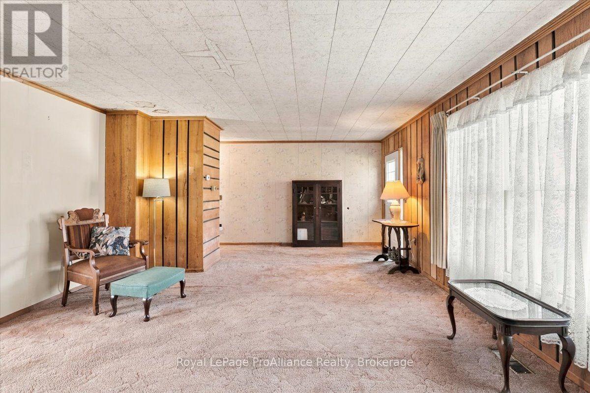 2096 Hollowview Road, Centre Hastings, ON photo 8