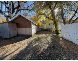 708 Grandview Street W, Moose Jaw, SK S6H5L6 Photo 19