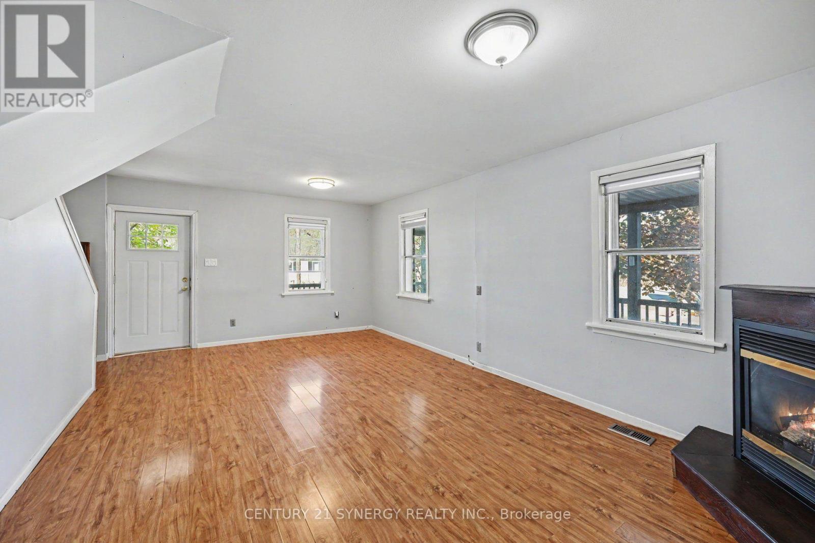 105 NEILSON STREET, McNab/Braeside — photo 10