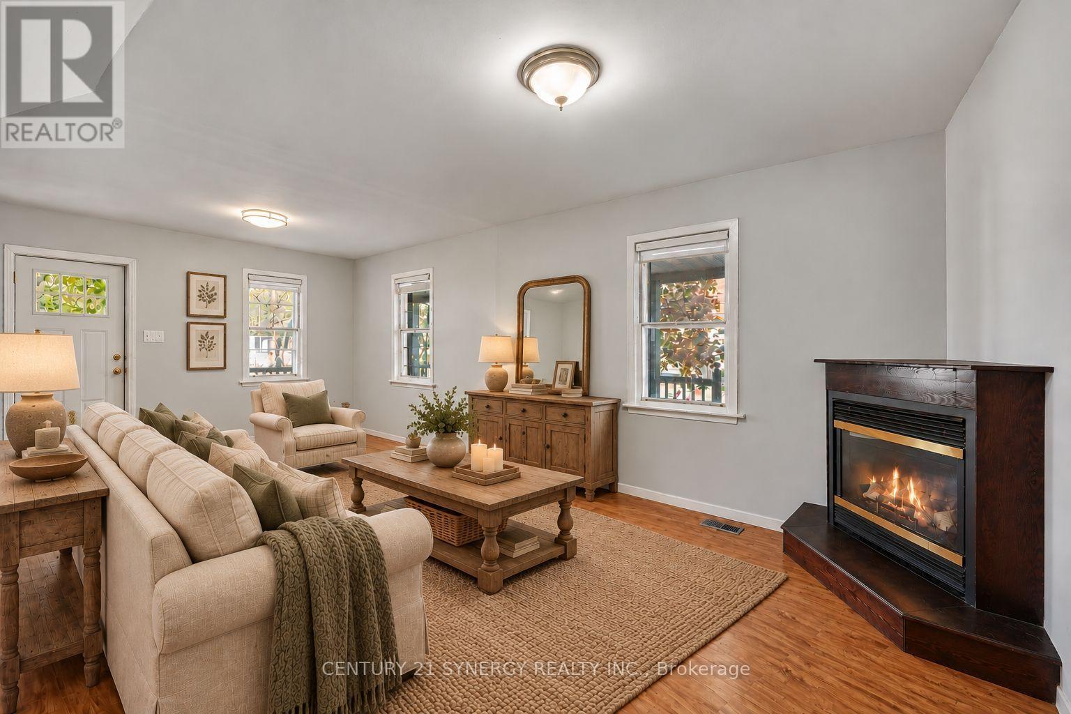 105 NEILSON STREET, McNab/Braeside — photo 7