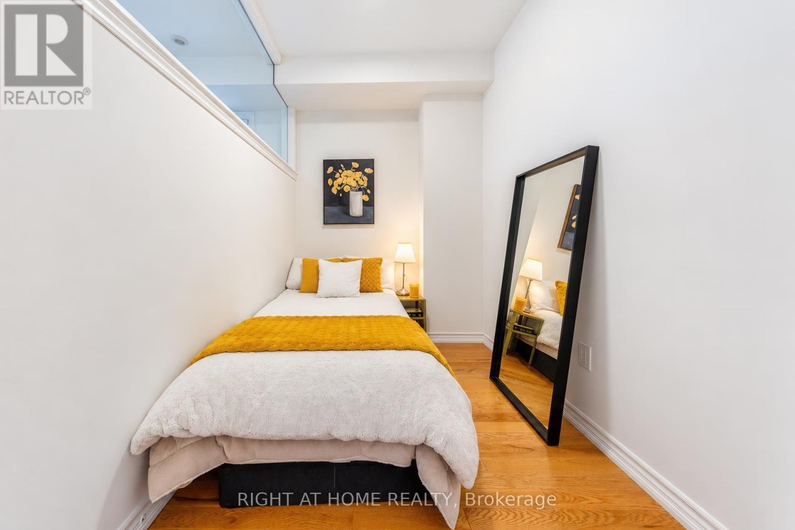 1- 37 Drewry Avenue, Toronto, ON photo 13