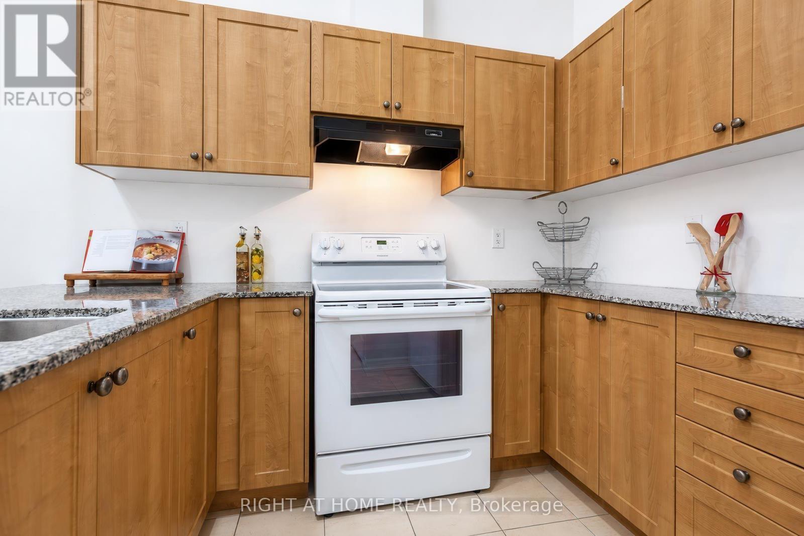 1- 37 Drewry Avenue, Toronto, ON photo 23