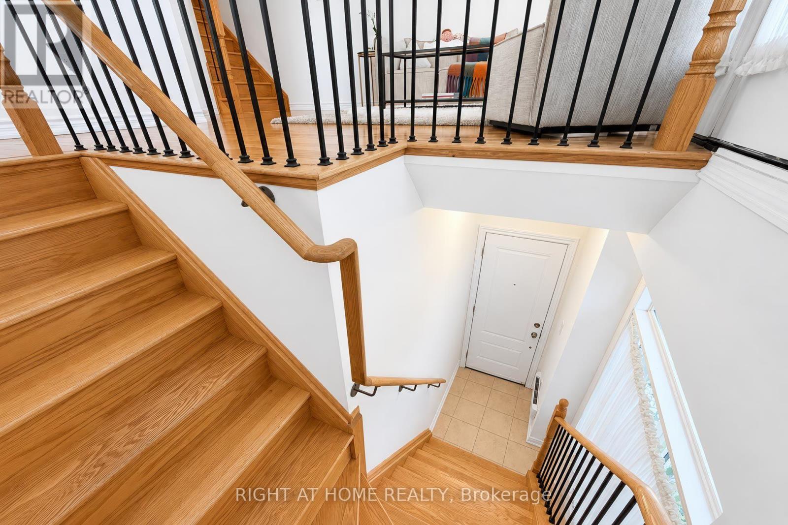 1- 37 Drewry Avenue, Toronto, ON photo 5