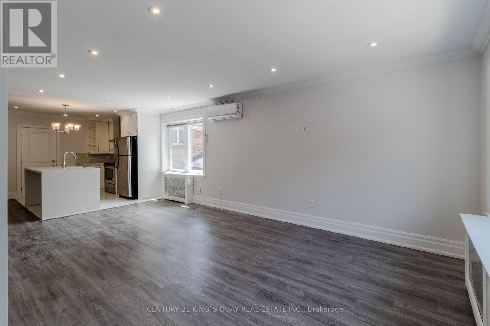 UPPER - 301 CLEVELAND STREET, Toronto (Mount Pleasant East) — photo 2