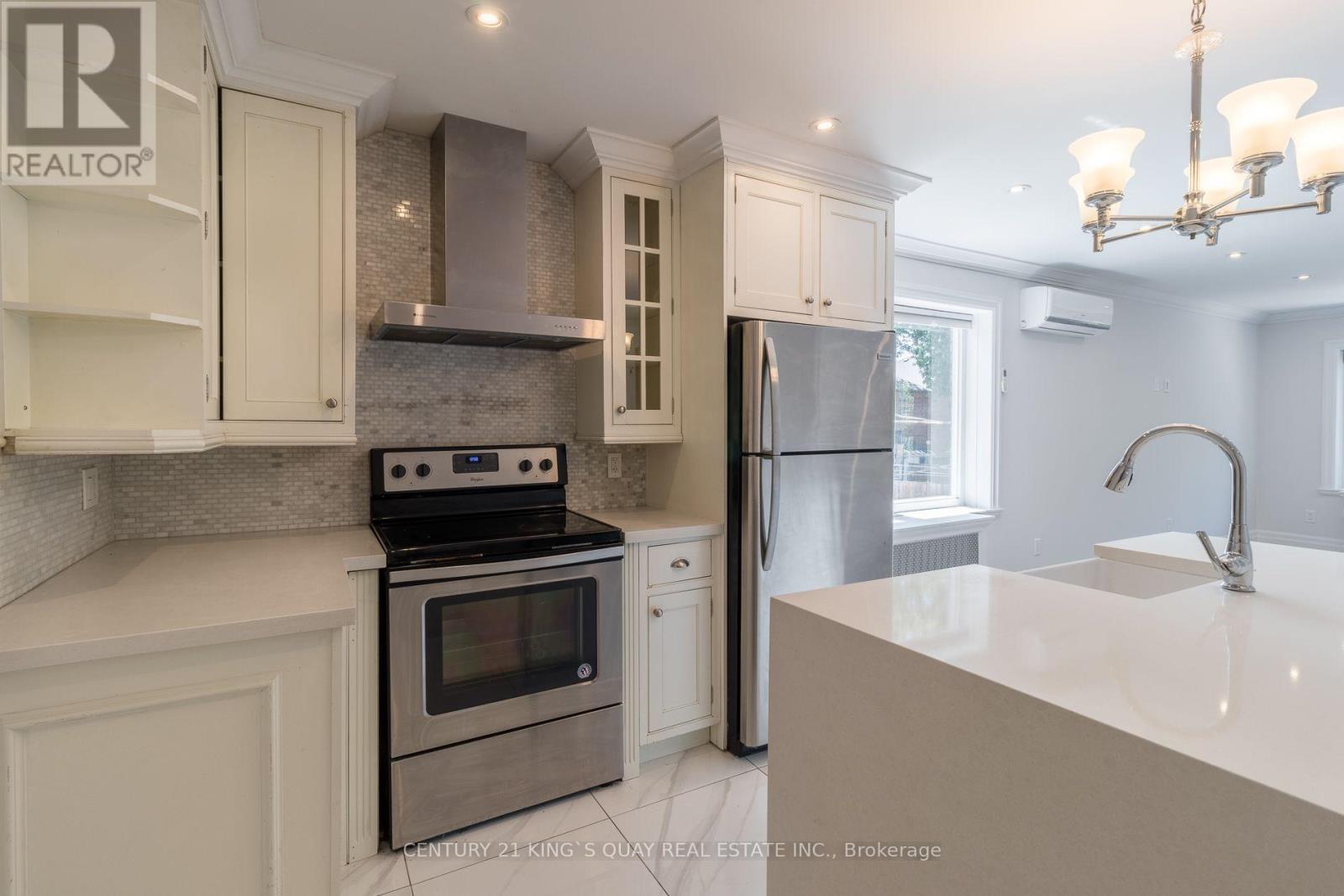 UPPER - 301 CLEVELAND STREET, Toronto (Mount Pleasant East) — photo 9