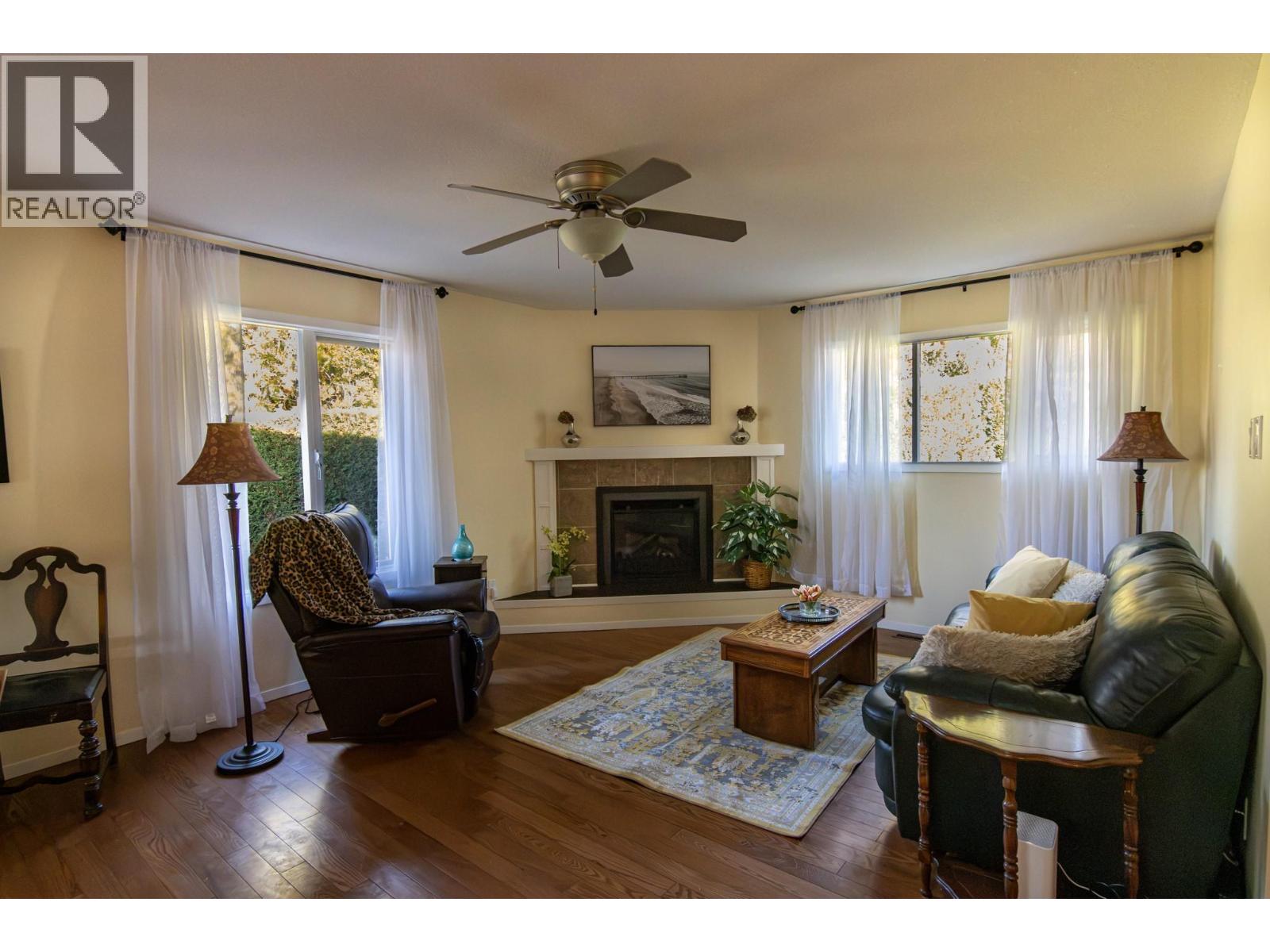 2455 5TH Avenue NE, Salmon Arm - Image 1