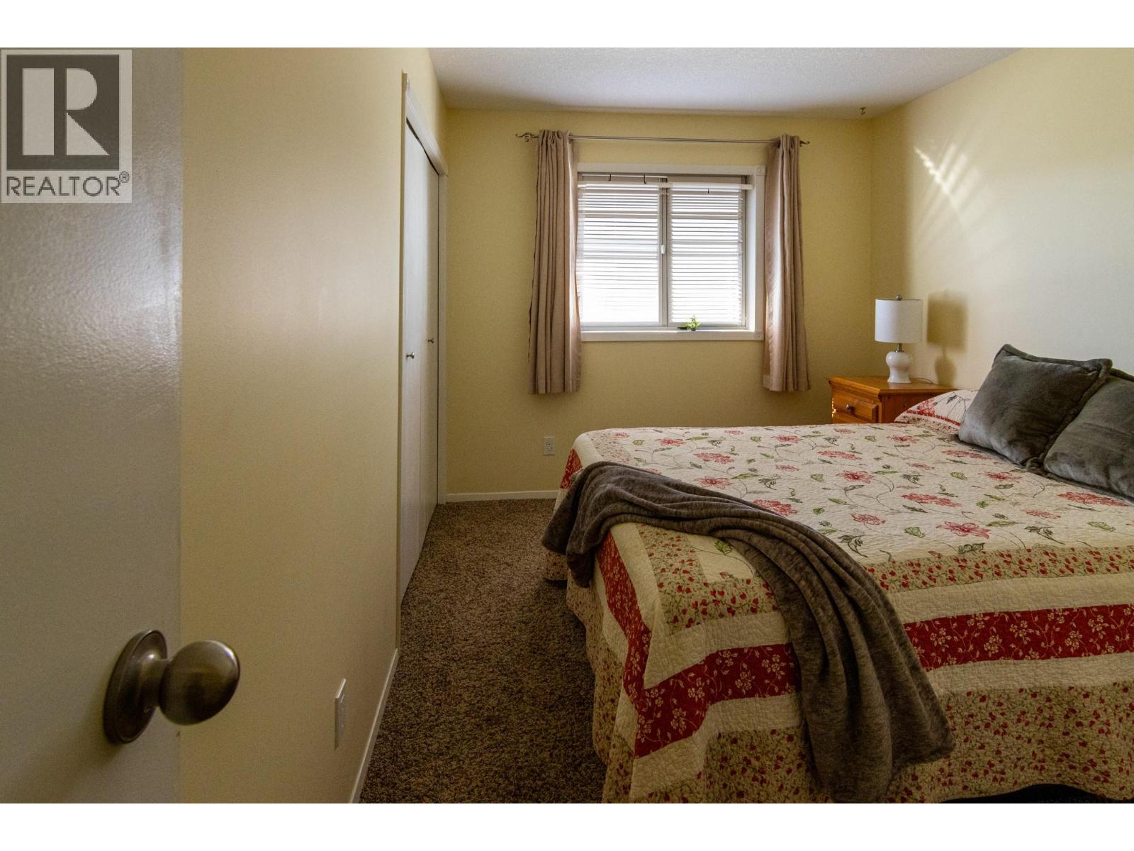 2455 5TH Avenue NE, Salmon Arm - Image 1