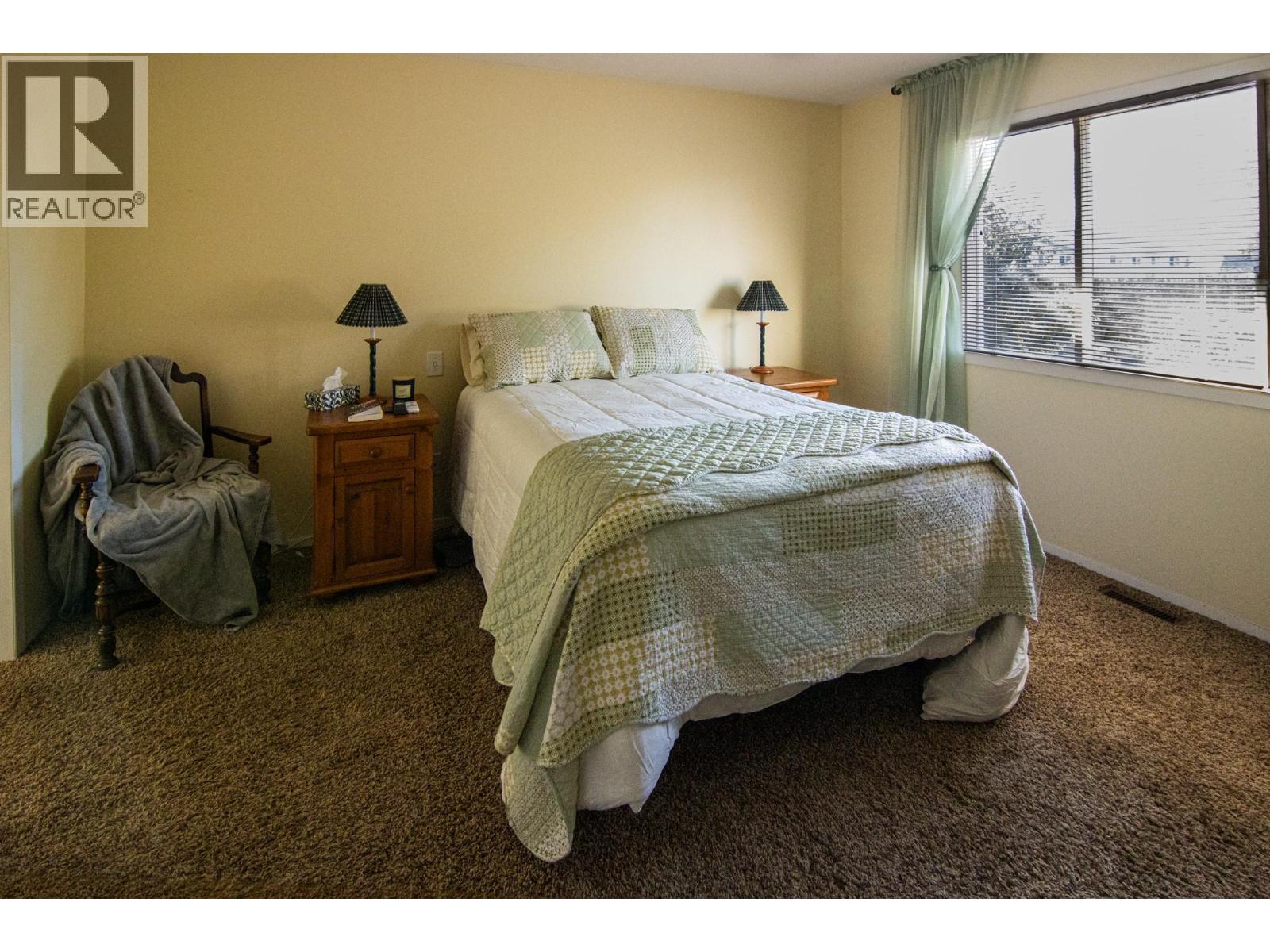 2455 5TH Avenue NE, Salmon Arm - Image 1