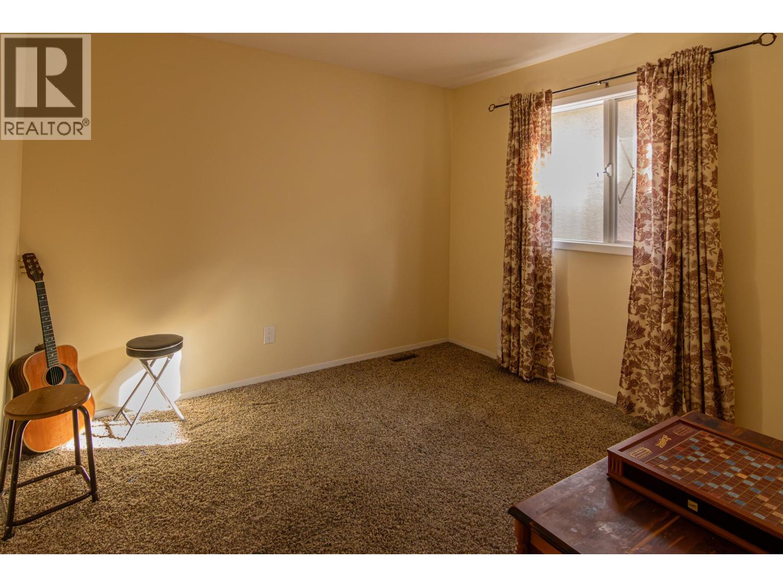 2455 5TH Avenue NE, Salmon Arm - Image 1