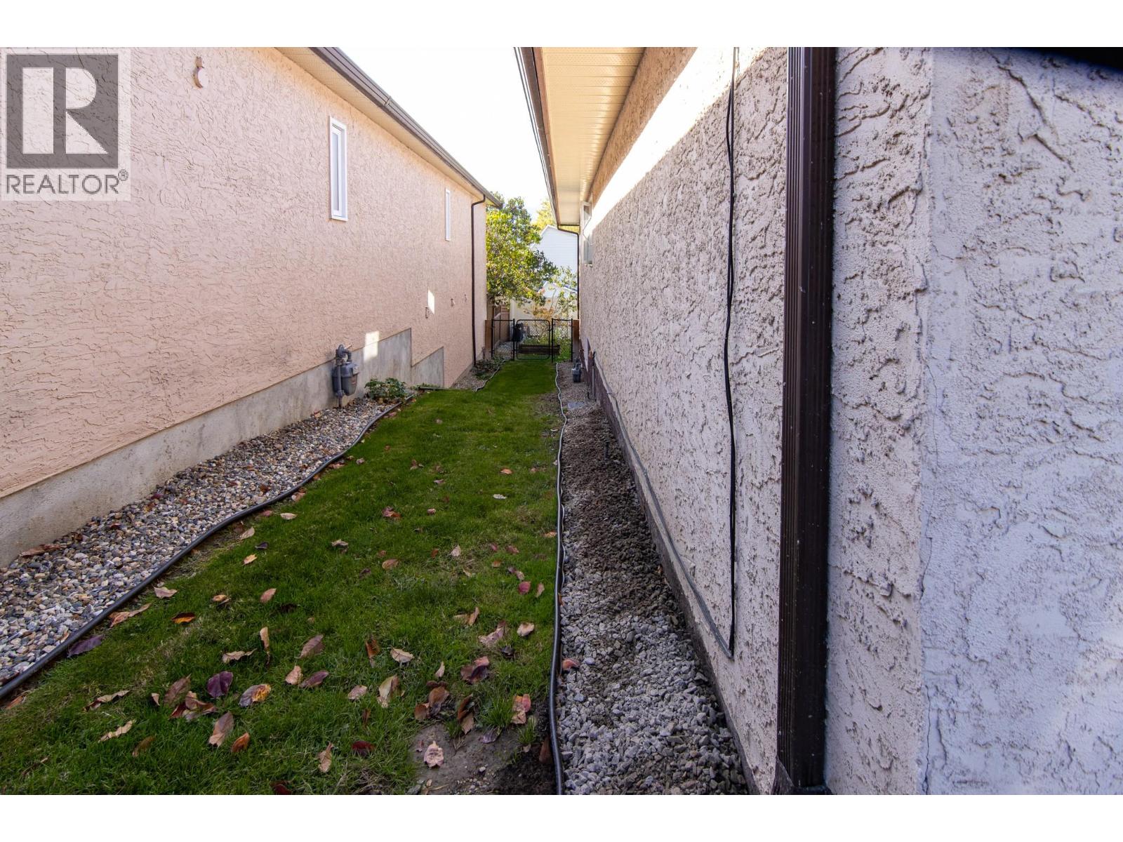 2455 5TH Avenue NE, Salmon Arm - Image 1