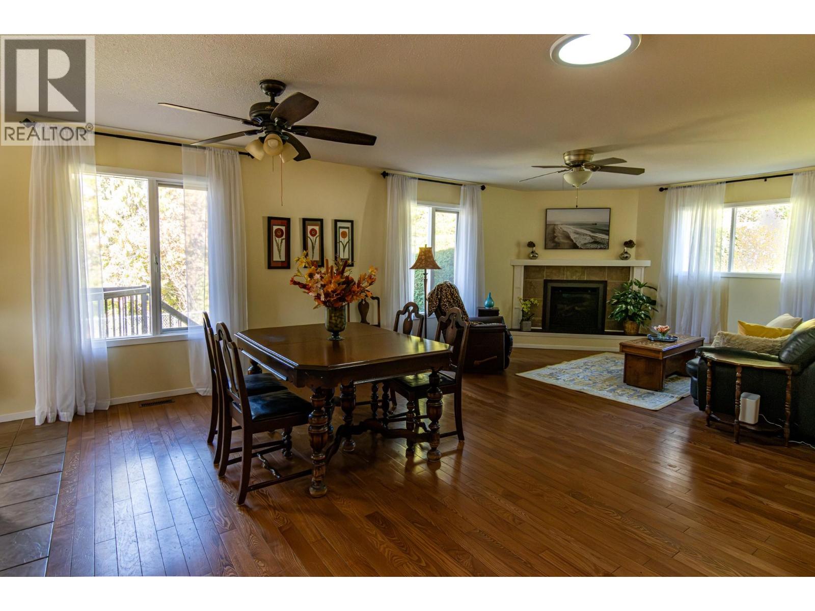 2455 5TH Avenue NE, Salmon Arm - Image 1
