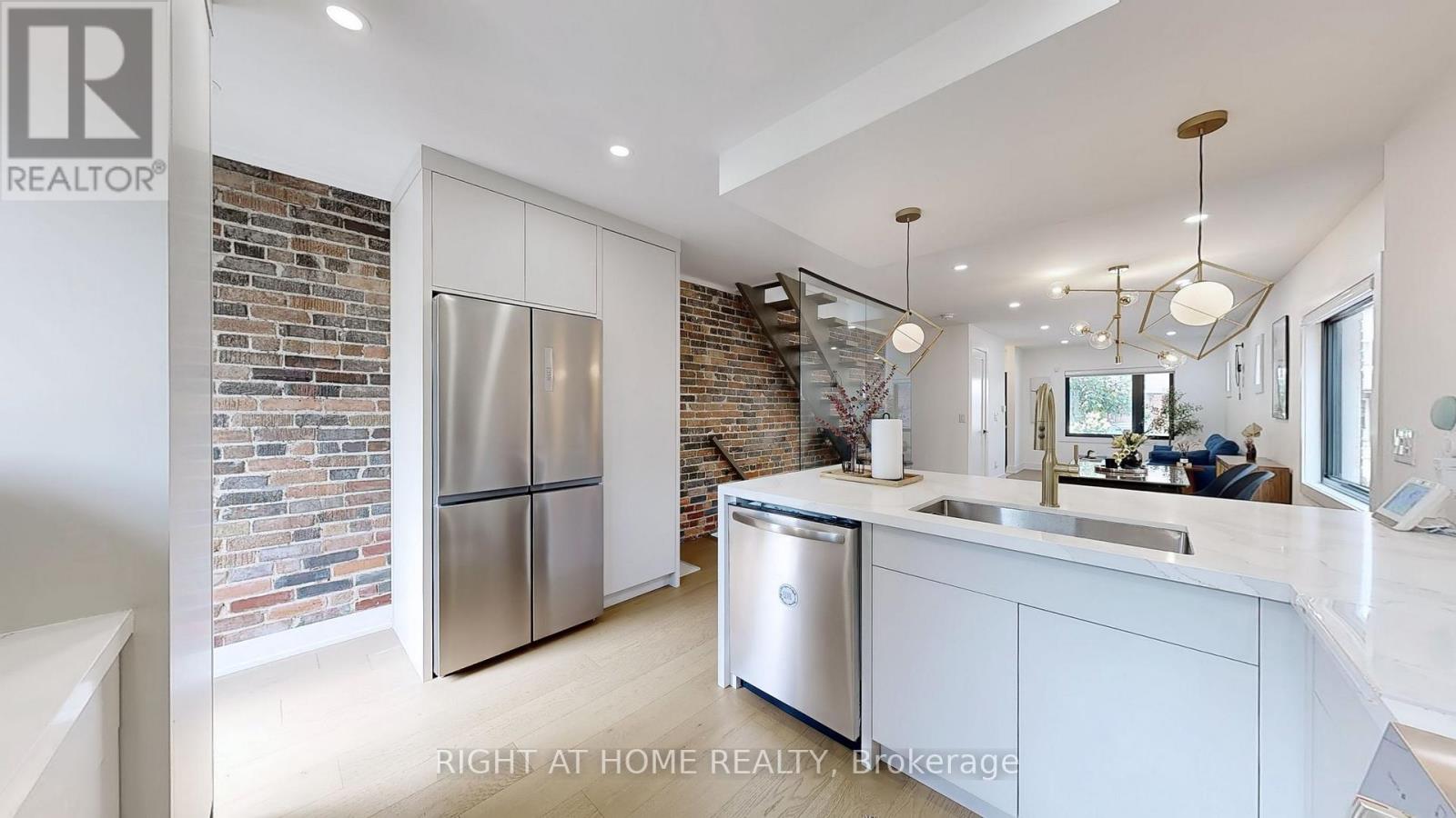 201 SPRINGDALE BOULEVARD, Toronto (Danforth Village-East York) — photo 12